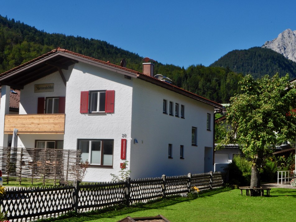 Ferienwohnungen Haus Karwendelblick Sommer