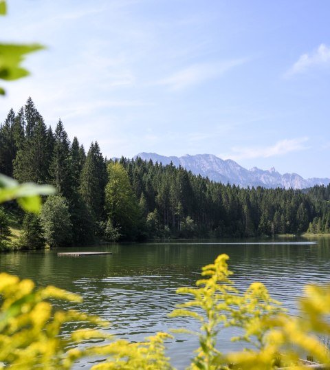 Grubsee mit Blick auf das Wettersteingebirge, © Alpenwelt Karwendel | Gregor Lengler Grubsee mit Blick auf das Wettersteingebirge, © Alpenwelt Karwendel | Gregor Lengler