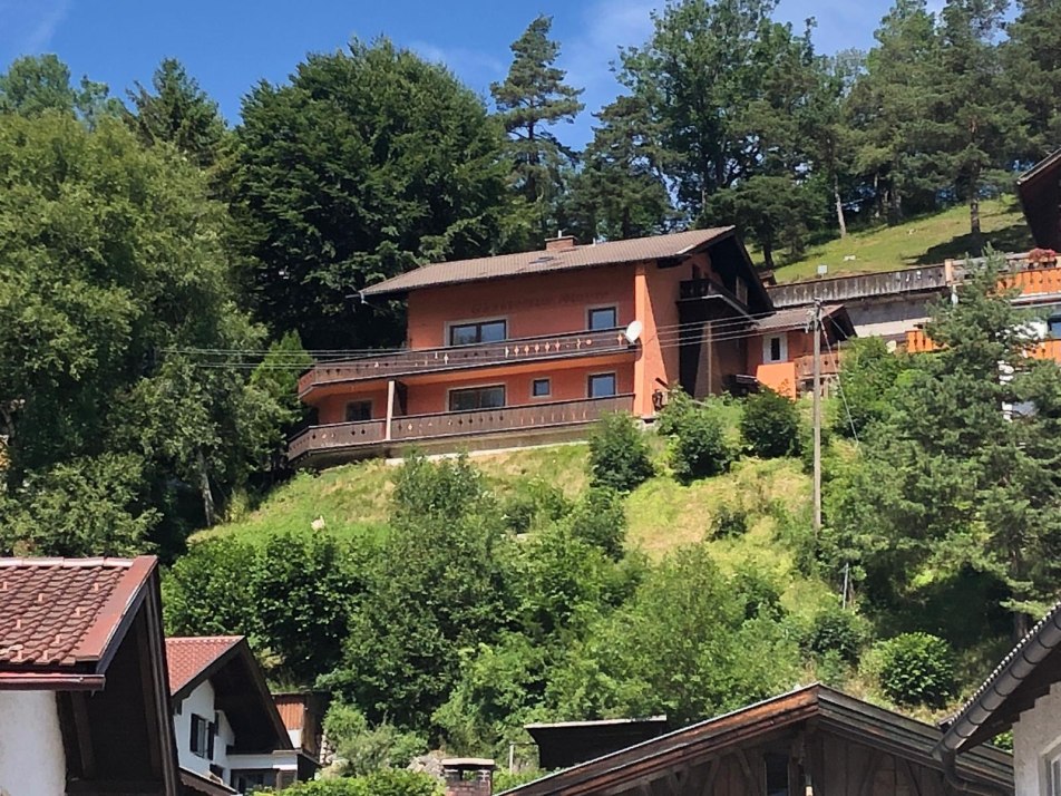 Blick vom Ort auf unser Haus