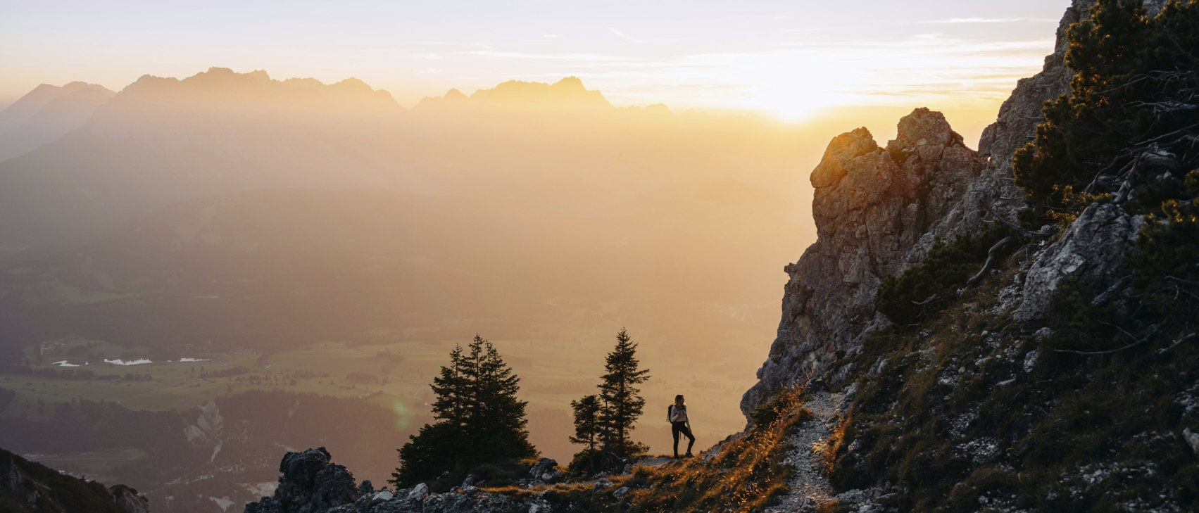 Wanderung zum Signalkopf bei Sonnenuntergang, © Alpenwelt Karwendel / André Alexander@formgestalter