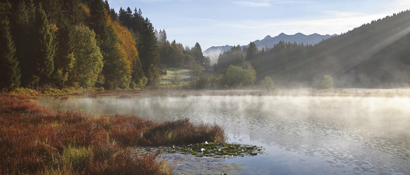 Nebelstimmung am Barmsee, © Alpenwelt Karwendel | Rudolf Pohmann