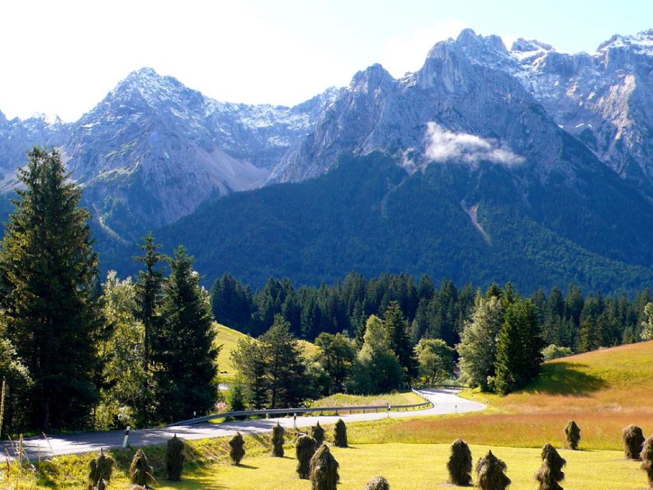 Karwendel mit Buckelwiesen und Heumandln