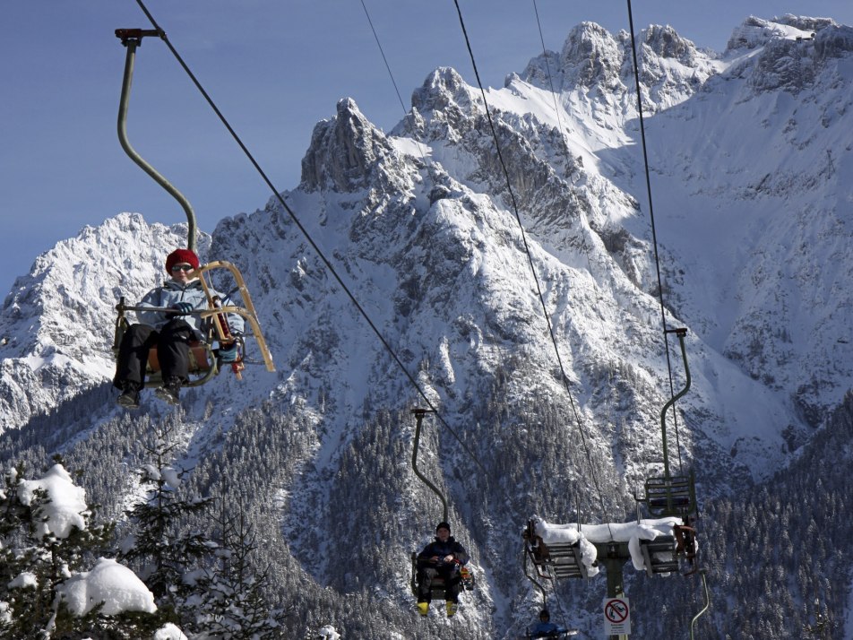 Kranzberg Sessellift im Winter, © Alpenwelt Karwendel |Rudolf Pohmann