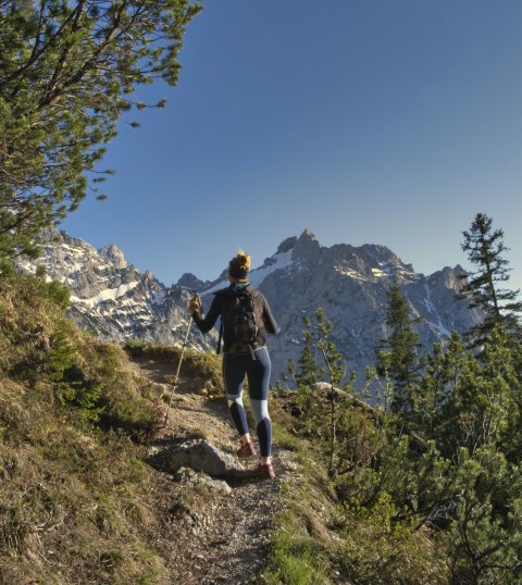 Trailrunnig im Karwendelgebiet nahe der Hochlandhütte bei Mittenwald, © Alpenwelt Karwendel | Regina Fichtl
