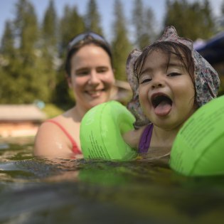 A bathing lake especially for families - the Grubsee near Krün, © Alpenwelt Karwendel | Philipp Gülland