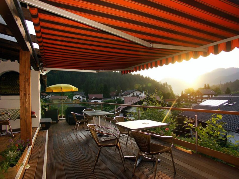 Terrasse Rusticana mit Abendsonne