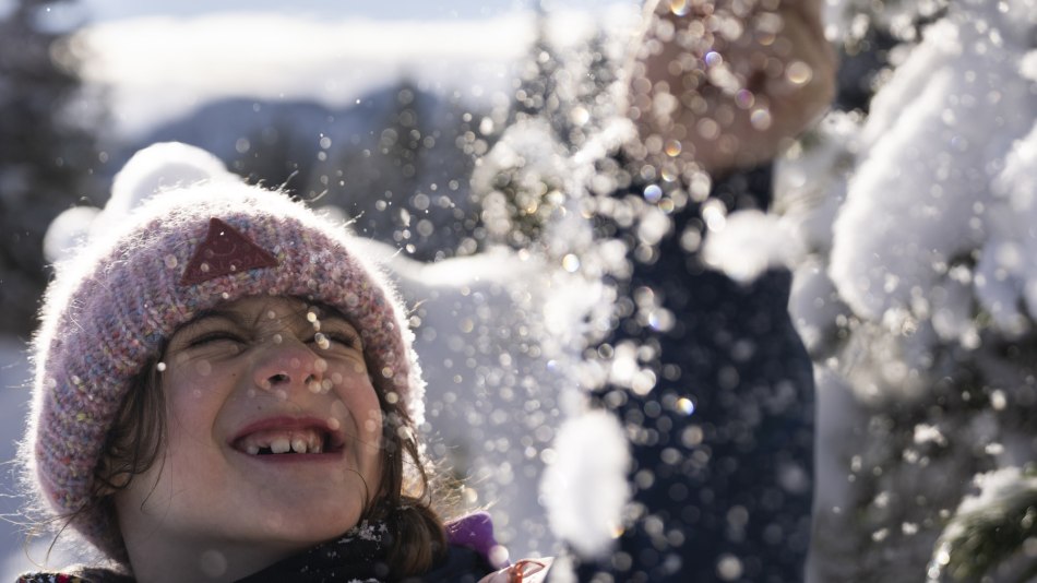 Verzaubernde Momente in den Bergen mit Eis und Schnee. Winterurlaub in Mittenwald, Krün und Wallgau, © Alpenwelt Karwendel | kreativ-instinkt.de