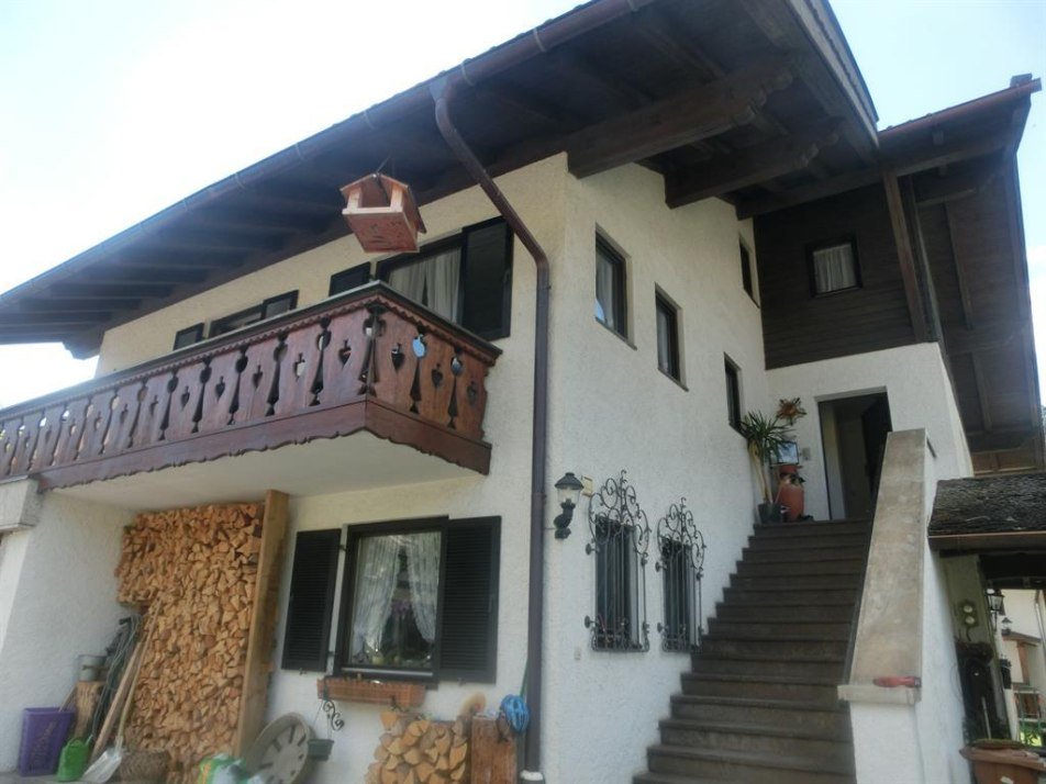 Eingang/Außentreppe Eingang/Außentreppe