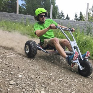 Bei den Mountaincarts am Mittenwalder Kranzberg ist Abfahrtsspaß garantiert, © Alpenwelt Karwendel | KEW - Rudolf Pohmann
