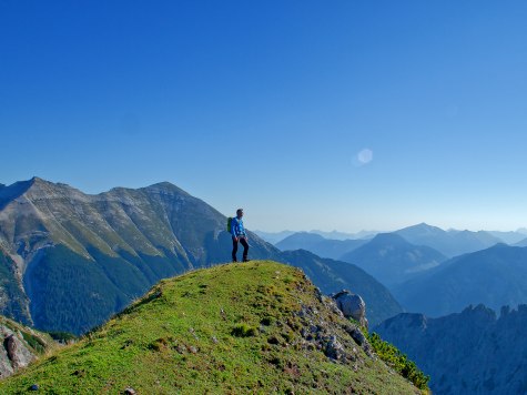 Bergtour Wörnersattell und Hochlandhütte, © Alpenwelt Karwendel |Hubert Hornsteiner Bergtour Wörnersattell und Hochlandhütte, © Alpenwelt Karwendel |Hubert Hornsteiner