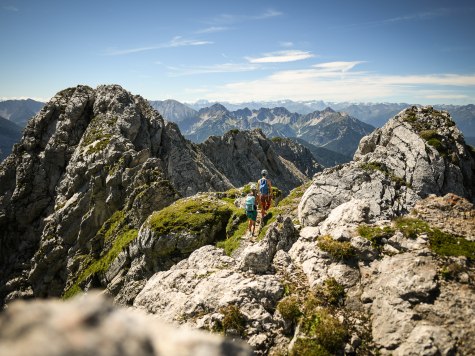 Aussicht am Mittenwalder Klettersteig, © Alpenwelt Karwendel |Philipp Gülland, PHILIPP GUELLAND