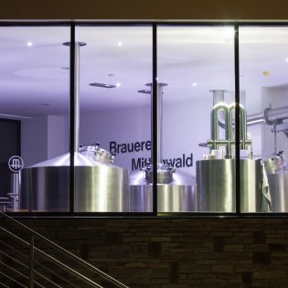 Das Bild zeigt die neue Sudanlage der Brauerei Mittenwald, © Alpenwelt Karwendel | Brauerei Mittenwald 