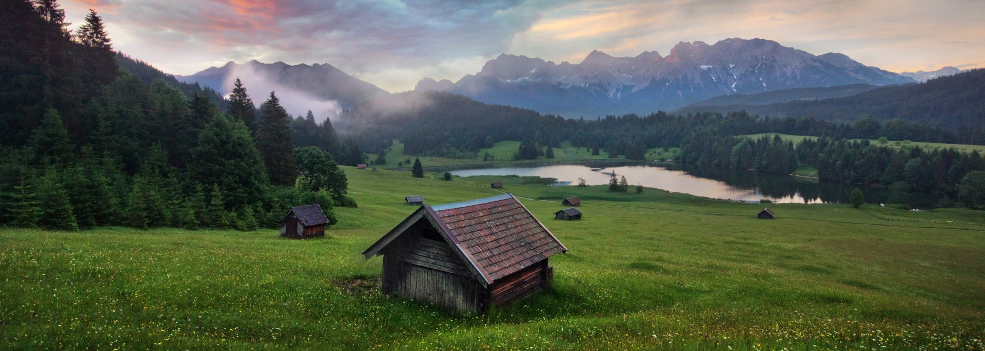 Einmalige Einblicke in einen bewölken Tag zwischen Karwendel, Soiern und Wetterstein., © Alpenwelt Karwendel | Maximilian Ziegler