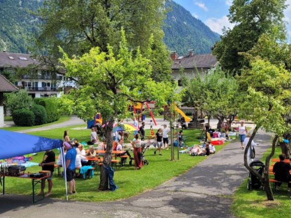 Flohmarkt für Spielzeug und Kinderbekleidung, © Andreas Heilmann
