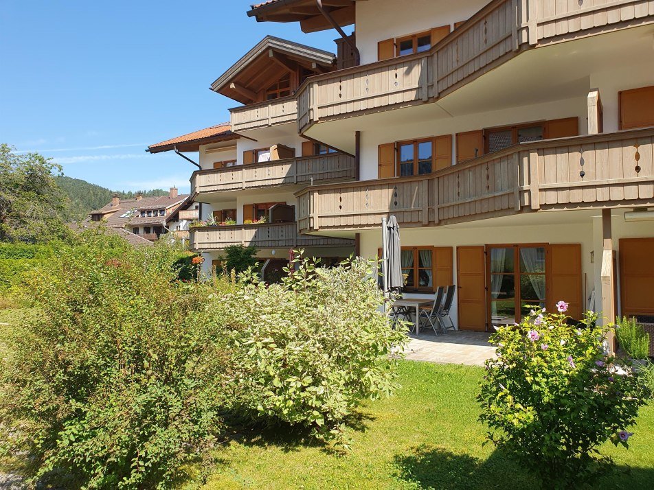 garden and terrace apartment Burgberg garden and terrace apartment Burgberg