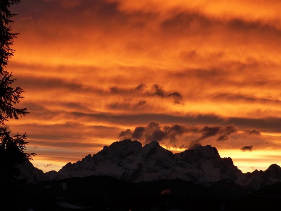 Abendrot mit Zugspitze