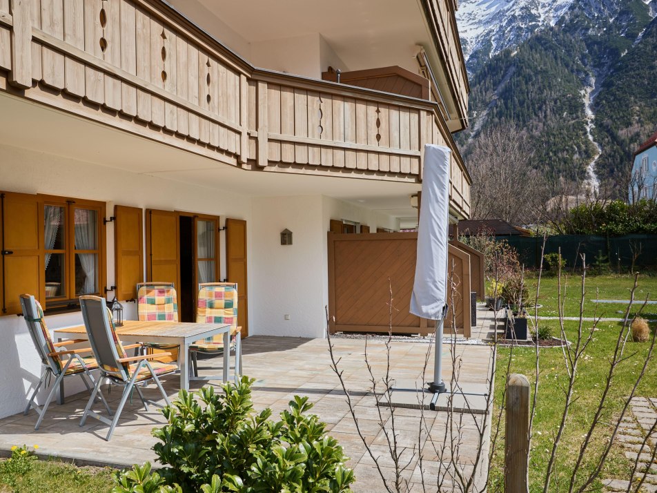 Terrace and garden apartment Burgberg