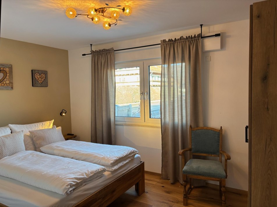 IMG_0716 (4) IMG_0716 (4)