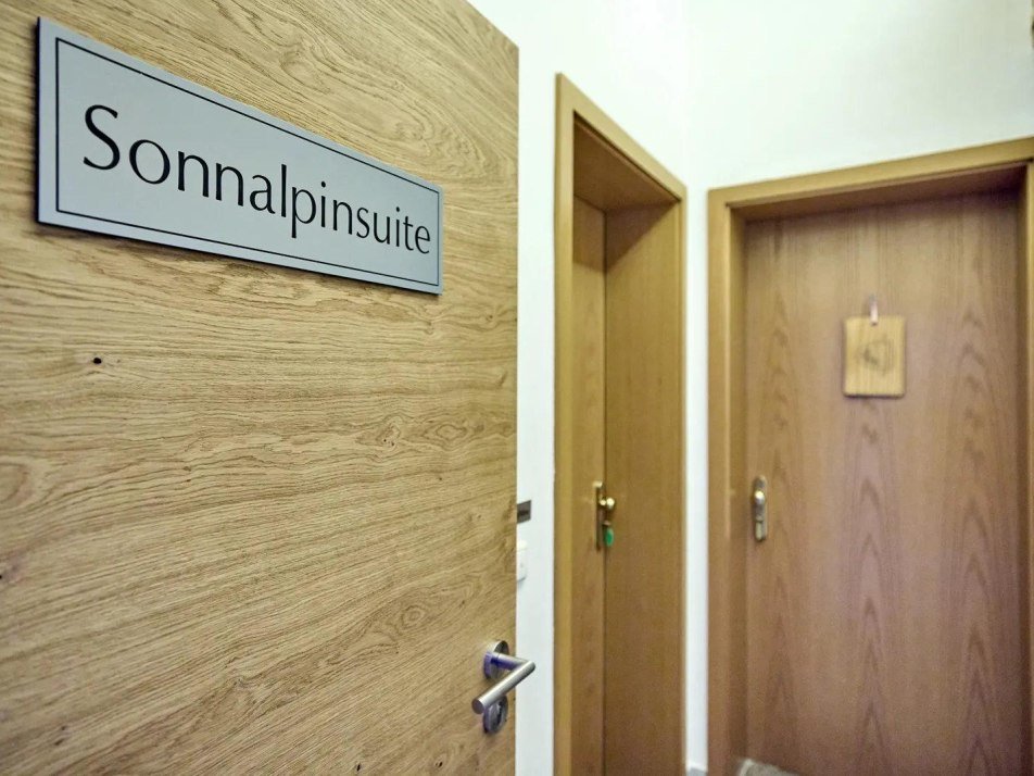 ferienhaus-magdalena-mittenwald-sonnalpinsuite-1
