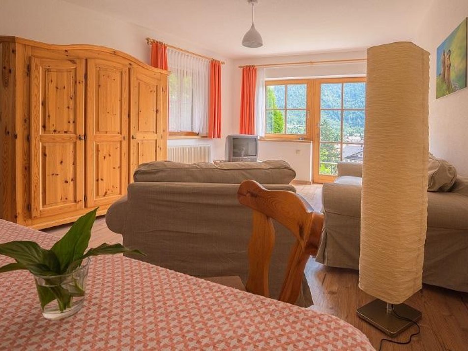 Ferienwohnung_2__Haus_Lindenruh__Wohnraum, © HAUS LINDENRUH