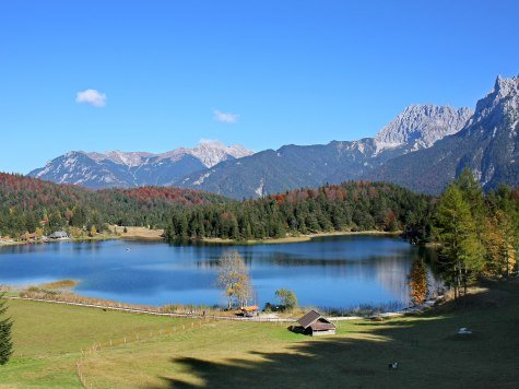 Wanderung auf dem Wasserweg am Lautersee, © Alpenwelt Karwendel | Rudolf Pohmann