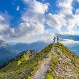 Views in the Karwendel area during a hike on the Seinskopf above Krün, © Alpenwelt Karwendel | Kriner & Weiermann