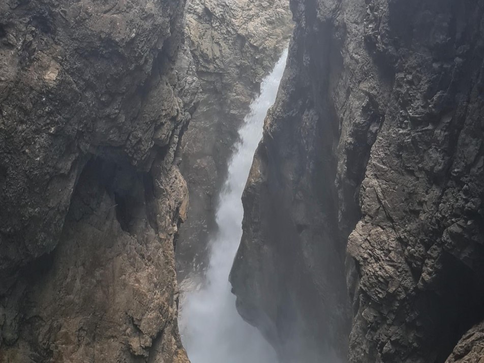 Wasserfall  Leutschklamm
