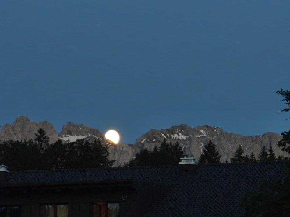 Karwendel mit Mond