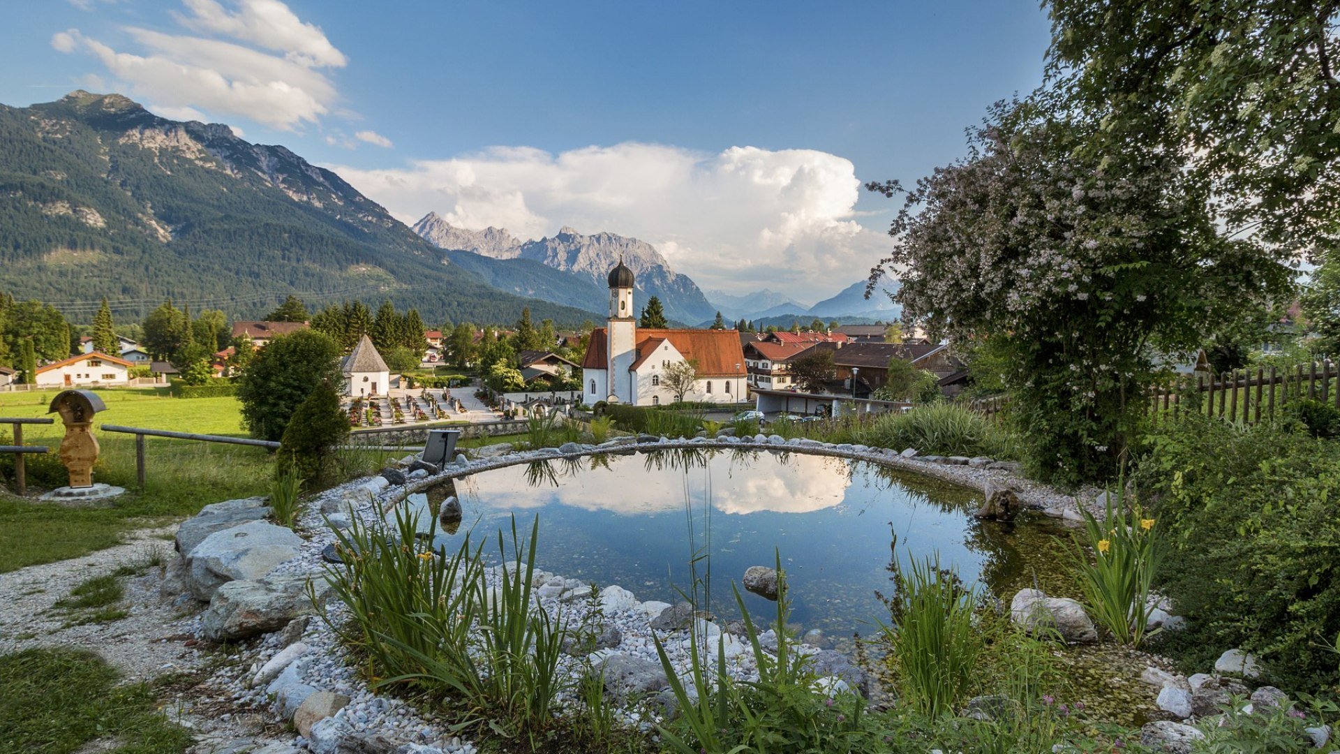 Panoramablick von der Sonnleiten auf Wallgau und das Karwendel, © Alpenwelt Karwendel | Wera Tuma