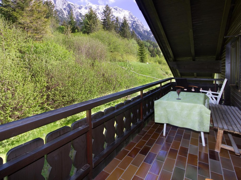 Balkon - Ost mit KArwendel