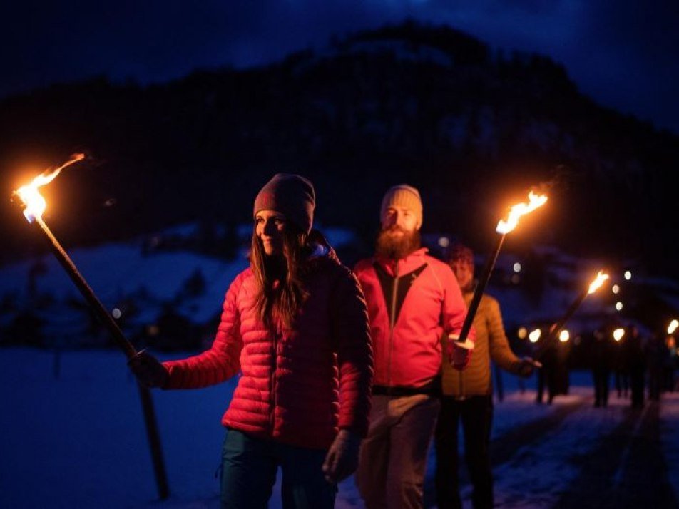 Begleitete Fackelwanderung zum zünftigen Hüttenabend, © Alpenwelt Karwendel | Philipp Gülland