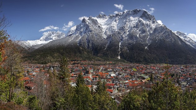 Mittenwald in den bayerischen Alpen - Frühling in den Bergen, © Alpenwelt Karwendel | Rudolf Pohmann