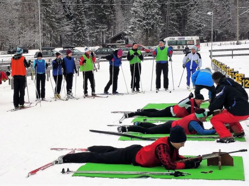 Gäste-Biathlon auf der Heimanlage unserer Olympiasiegerinnen, © Helmut Heinrich_Skigau Werdenfels_Biathlon