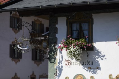Fassade Hotel Post in Wallgau, © Alpenwelt Karwendel | Wolfgang Ehn