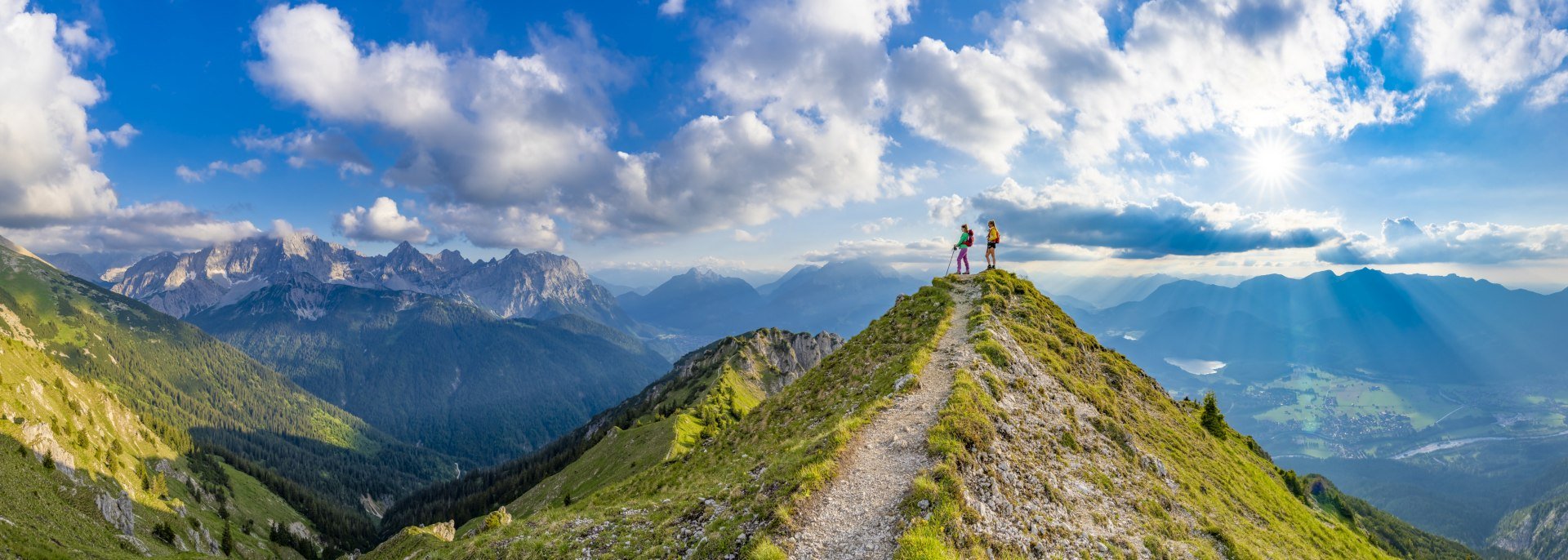 Aussichten im Karwendel bei einer Wanderung überhalb von Krün, © Alpenwelt Karwendel | Kriner & Weiermann