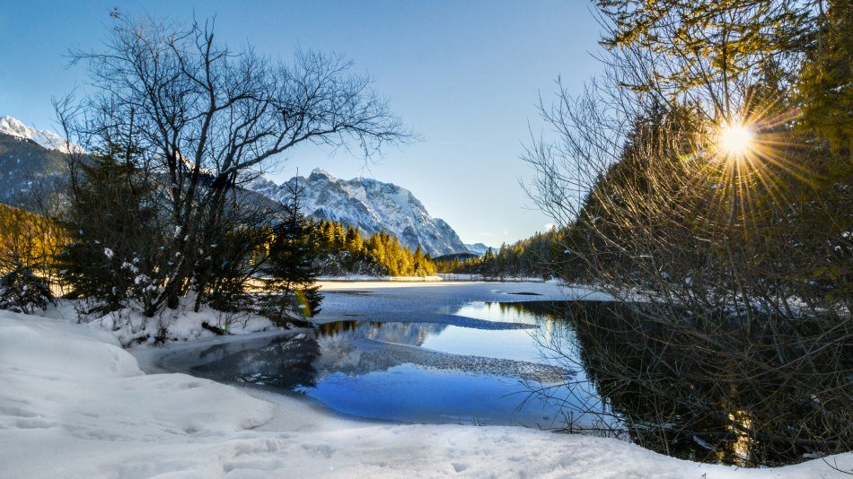 Abendstimmung am Stausee, © Alpenwelt Karwendel | Wera Tuma