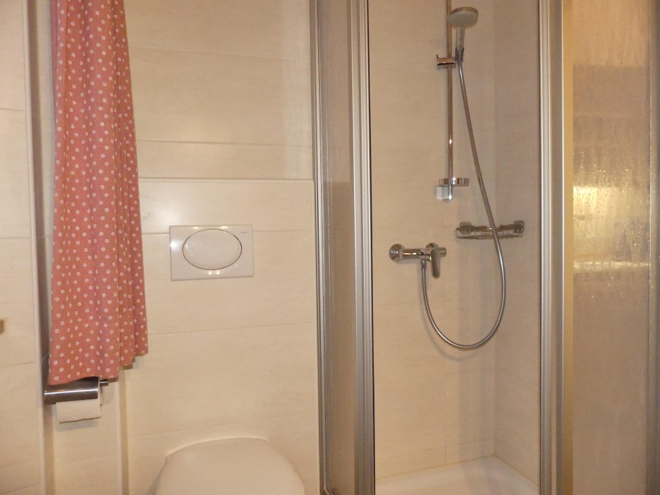 FEWO 7 - Bathroom