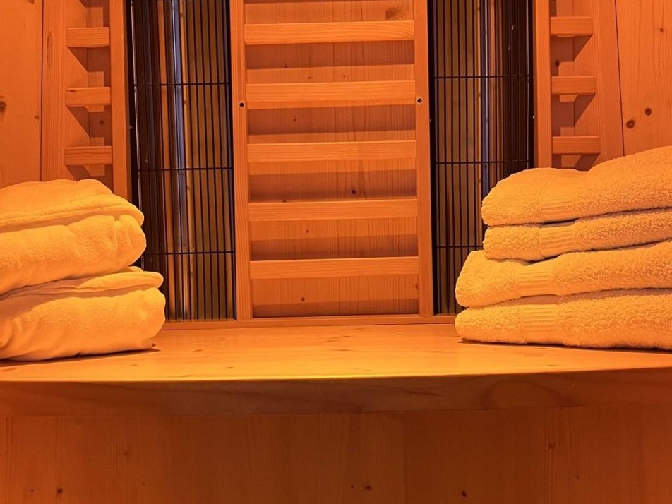 Infrarot-Sauna (Bad I) Infrarot-Sauna (Bad I)