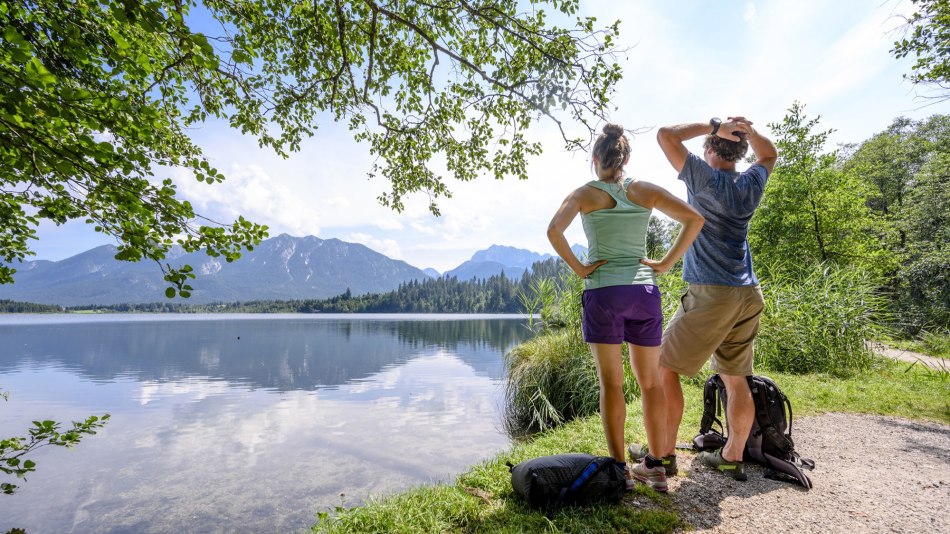 Vielfältige Aussichten bei einer Wanderung um den Barmsee bei Krün, © Alpenwelt Karwendel | Gregor Lengler