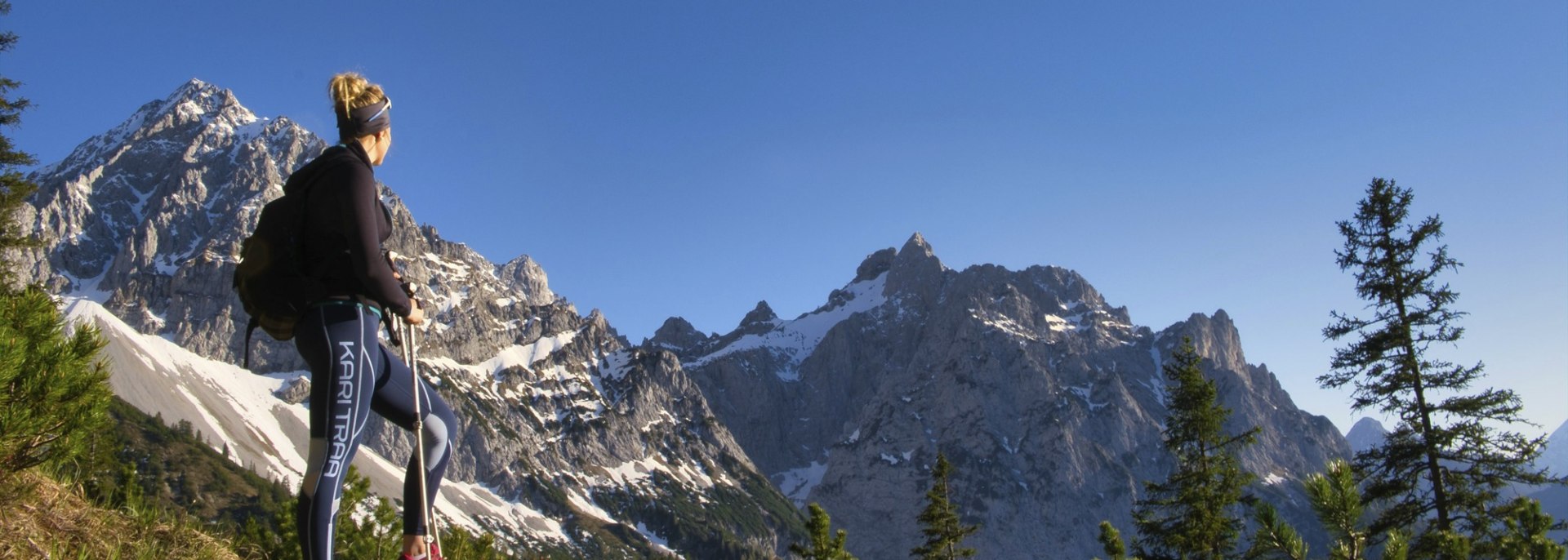 Berglaufen in Bayerns Bergen - hier unterm Karwendel nahe der Hochlandhütte Mittenwald, © Alpenwelt Karwendel | Regina Fichtl