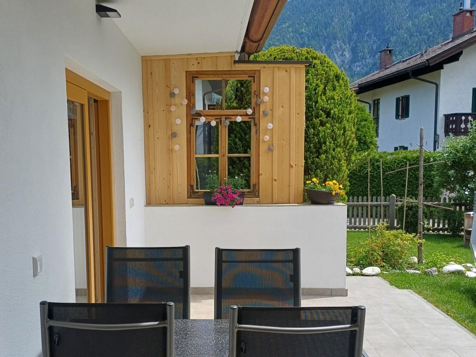 gemütliche Sonnenterrasse