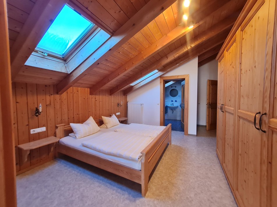 Ferienwohnung Zugspitze - Schlafzimmer