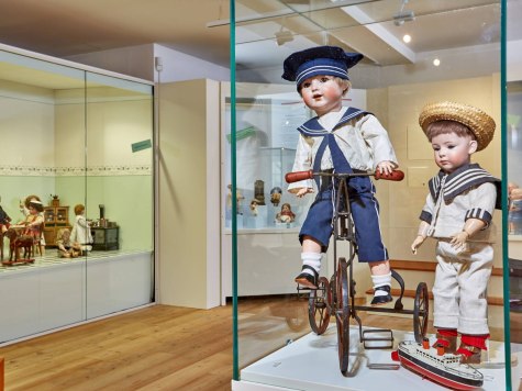 Doll and porcelain collection in the Aschenbrenner Museum , © Museum Aschenbrenner